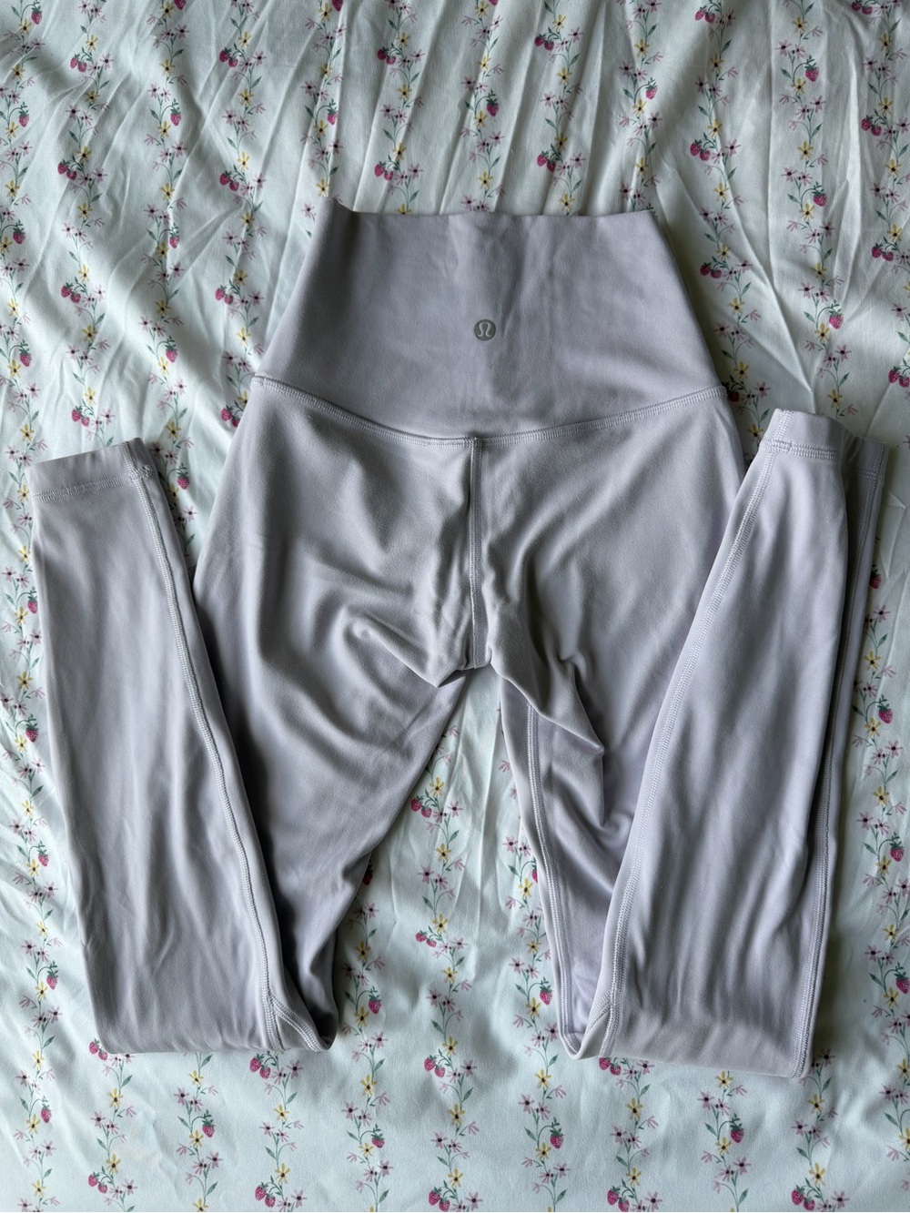 lululemon light purple leggings
